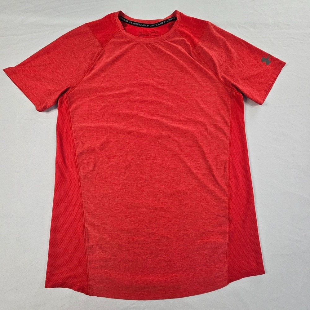 Under Armour HeatGear Red Short Sleeve Peformance T-Shirt Men's‎ M